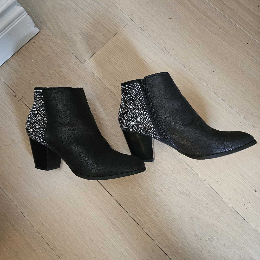 Style & Co. Black and Silver Ankle Boots Size 9 Worn 1 time